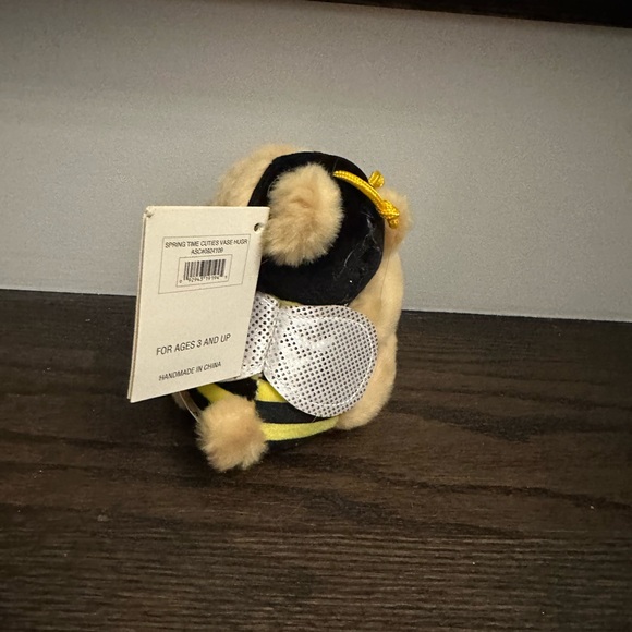 People Pals Bumble Bee Plush - Picture 3 of 5